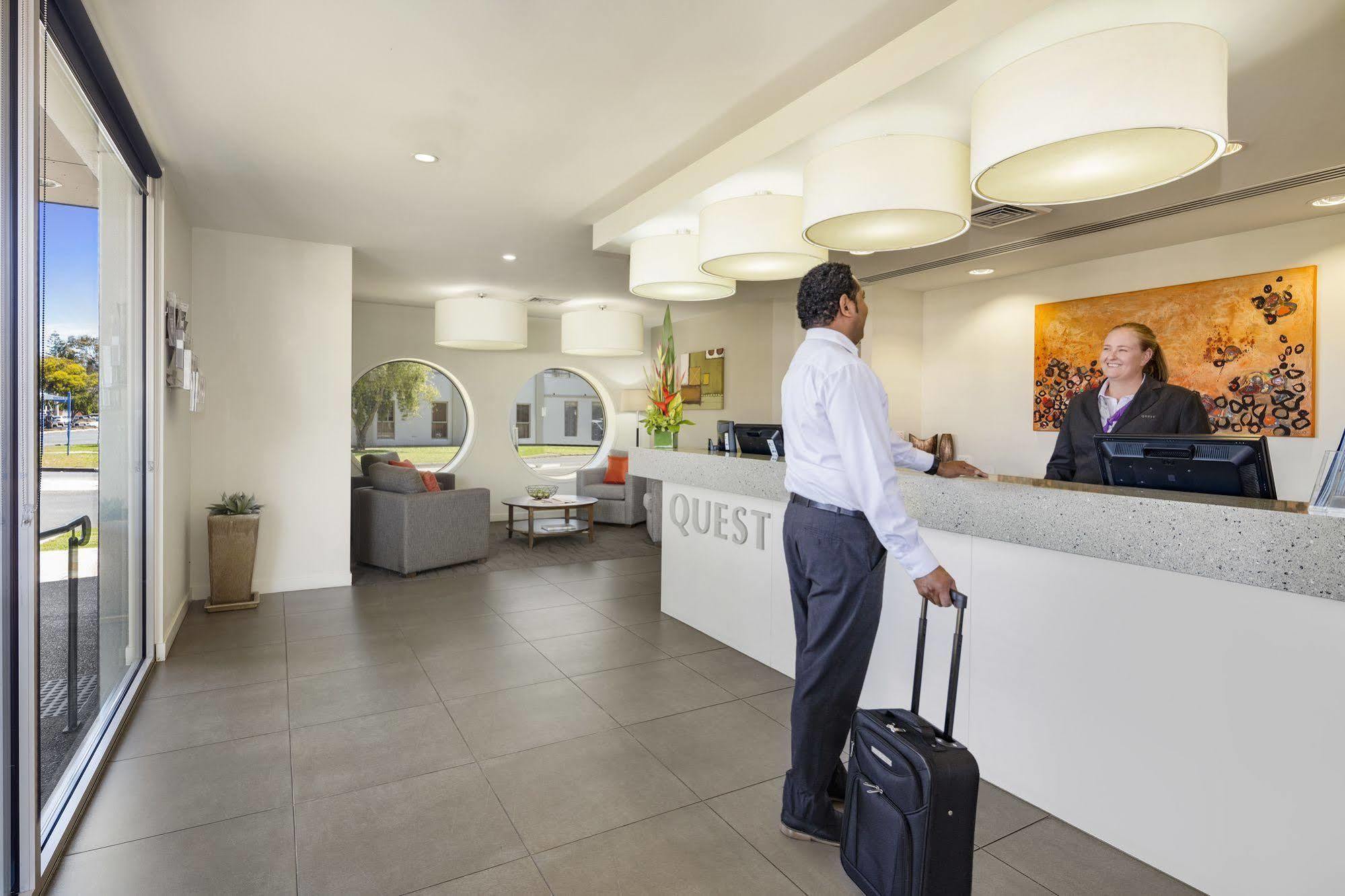 Quest Mildura Aparthotel Екстериор снимка