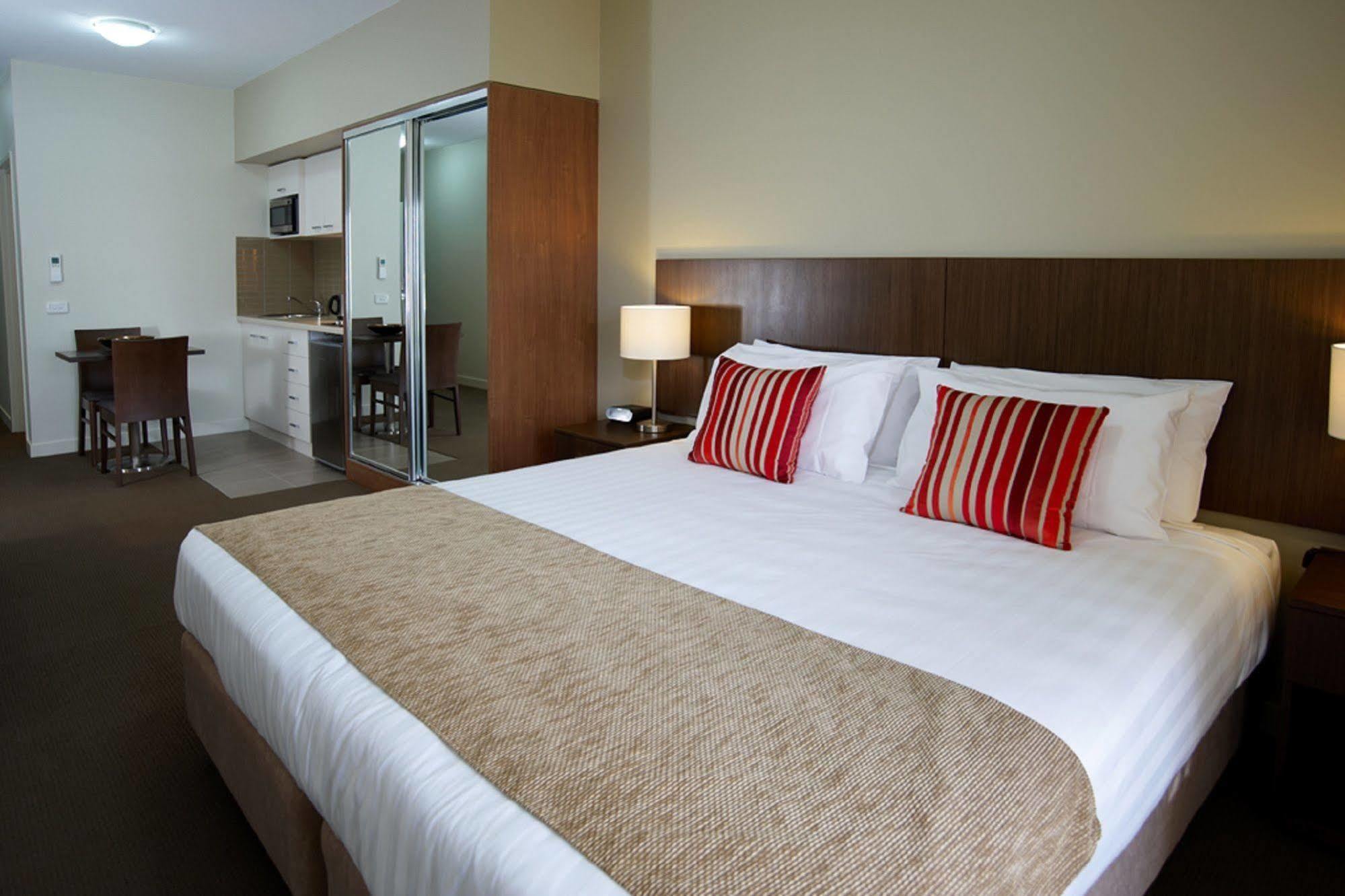 Quest Mildura Aparthotel Екстериор снимка